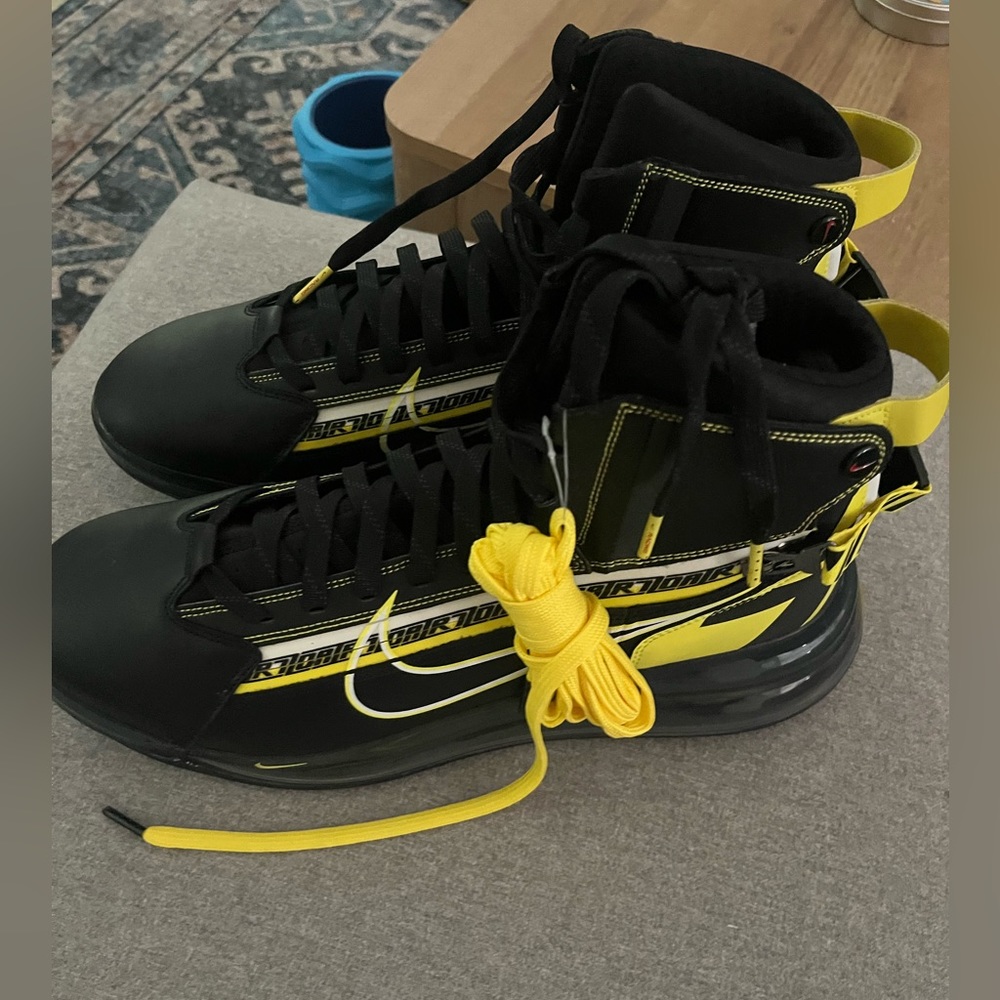 Nike Air Max 720 Saturn All Star “Motorsport” size 14